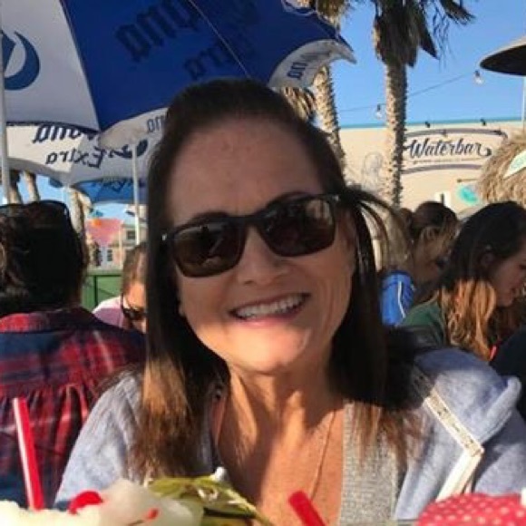 Meet your Posher, Debbie - Picture 1 of 1